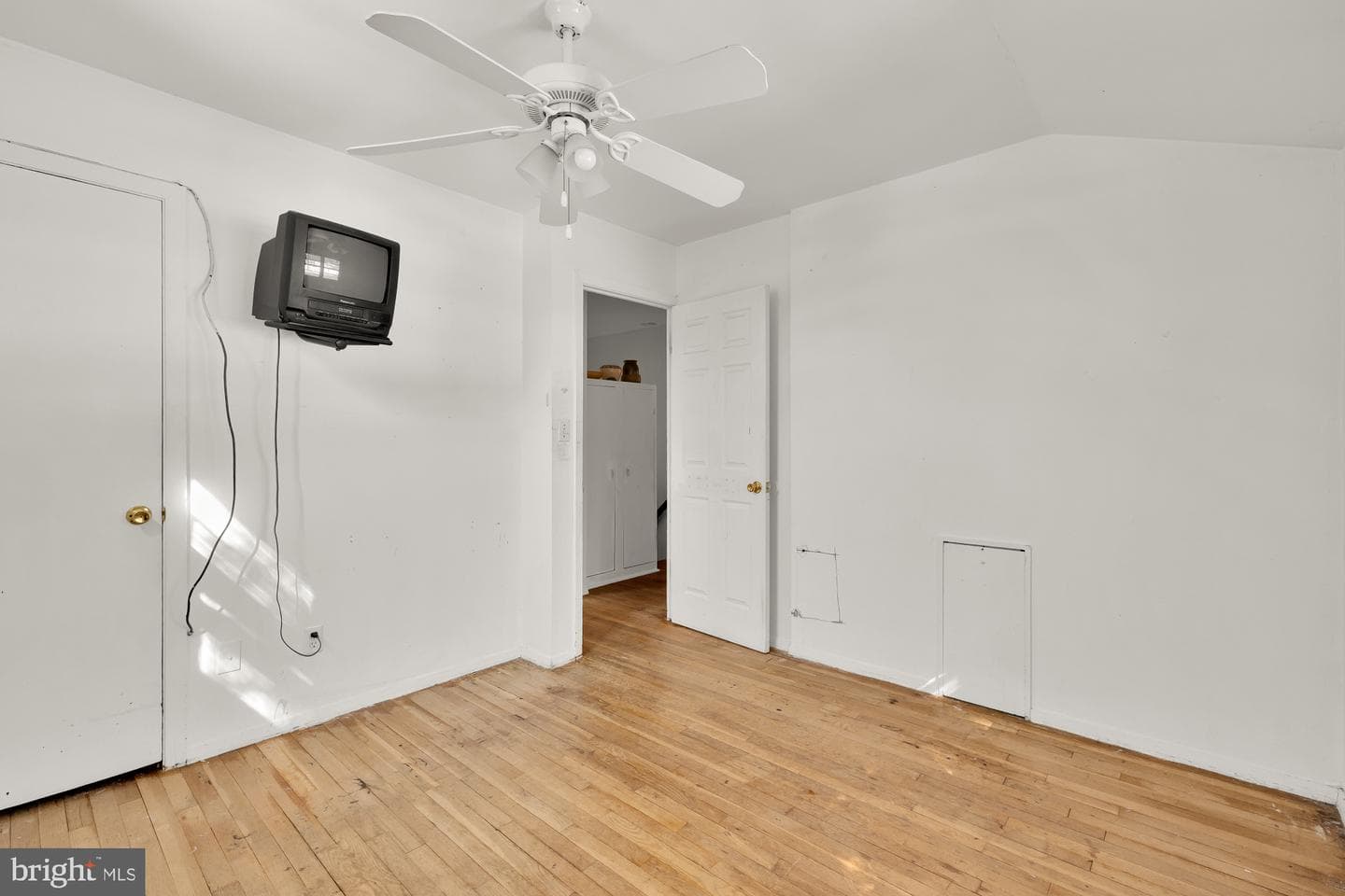 4119 Denfeld Avenue photo 28