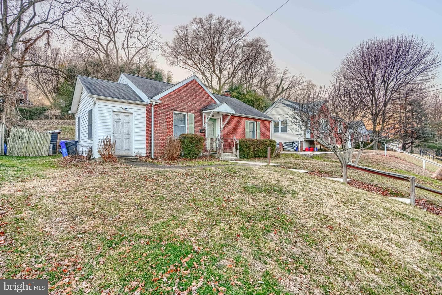 2704 Fenimore Road photo 2