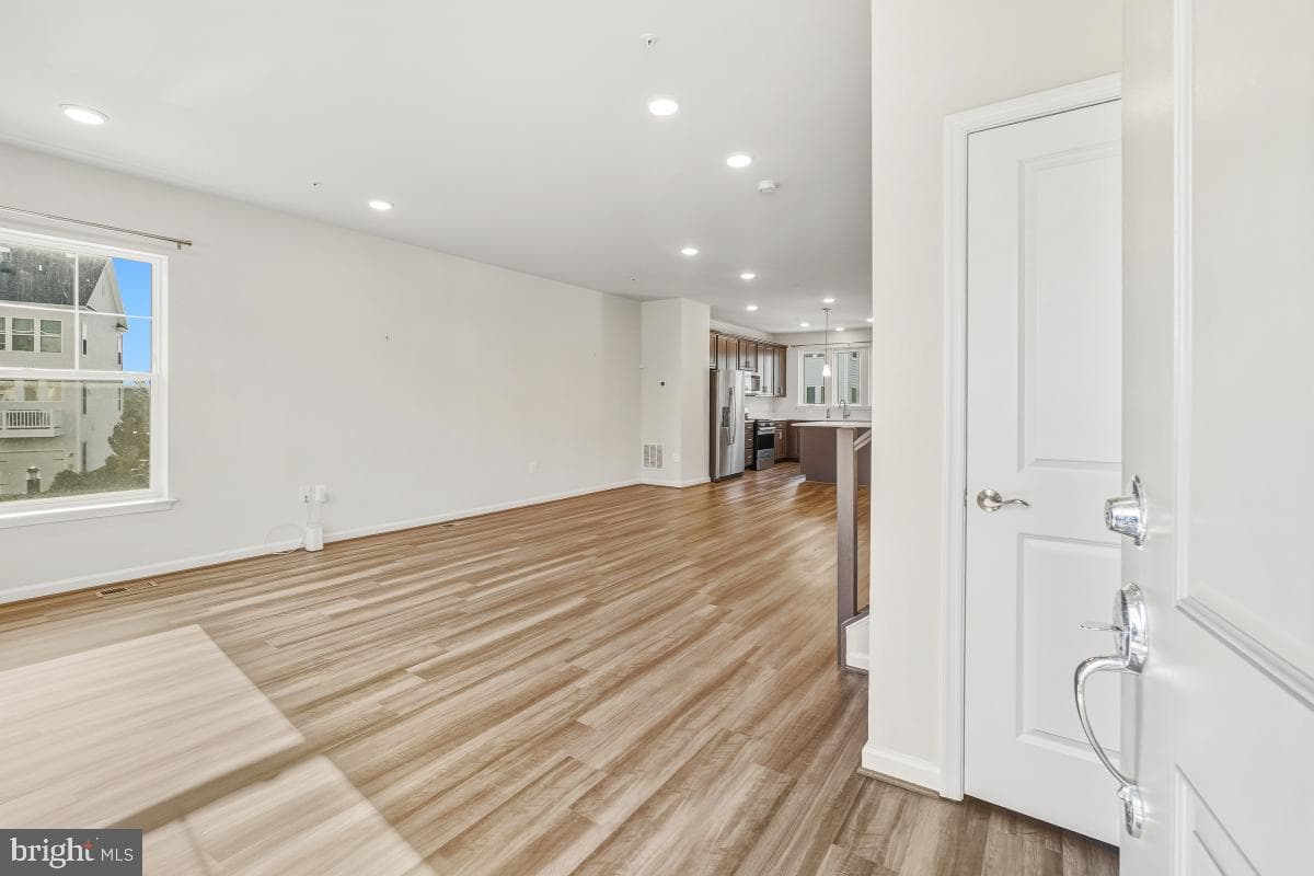 3230 Provider Way photo 4