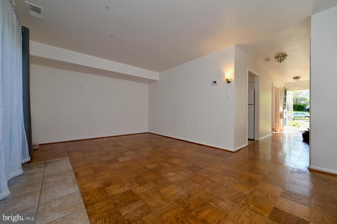 656 Azalea Drive #4-656 photo 8
