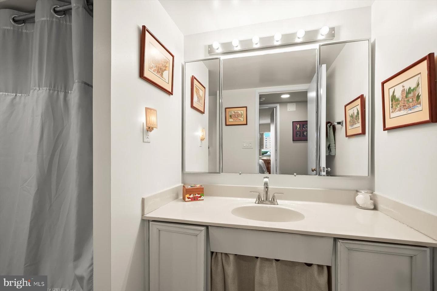 15107 Interlachen Drive #2-725 photo 32