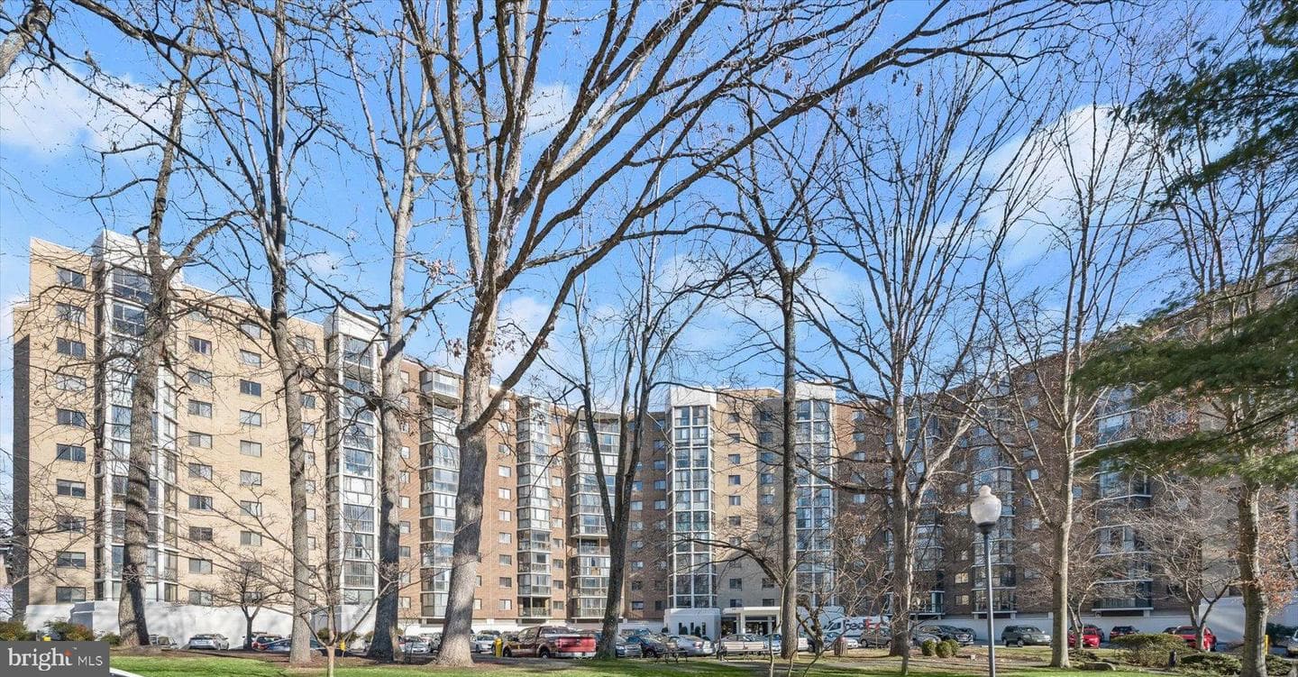 15107 Interlachen Drive #2-725 photo 5