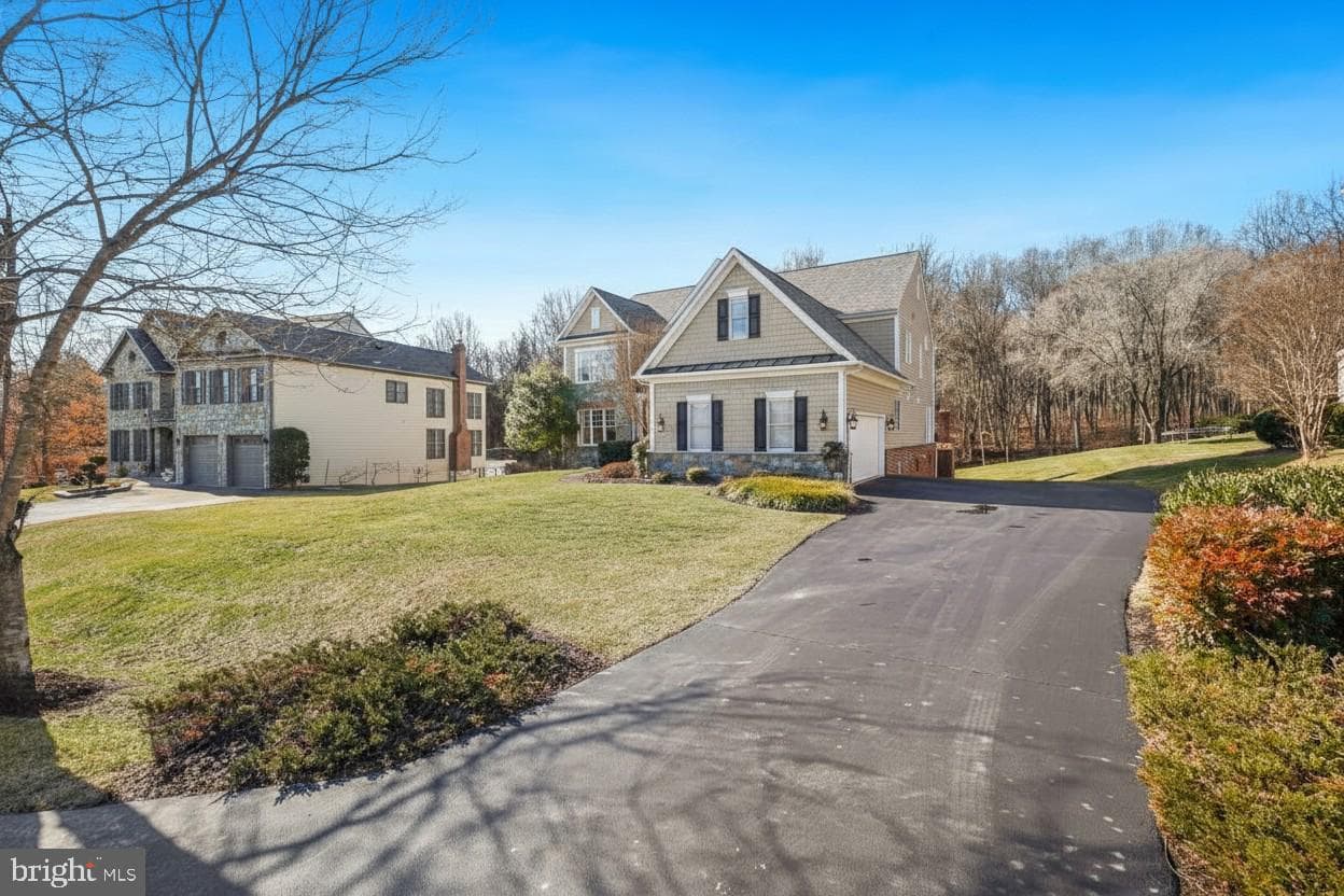 17512 Carlson Farm Court photo 3
