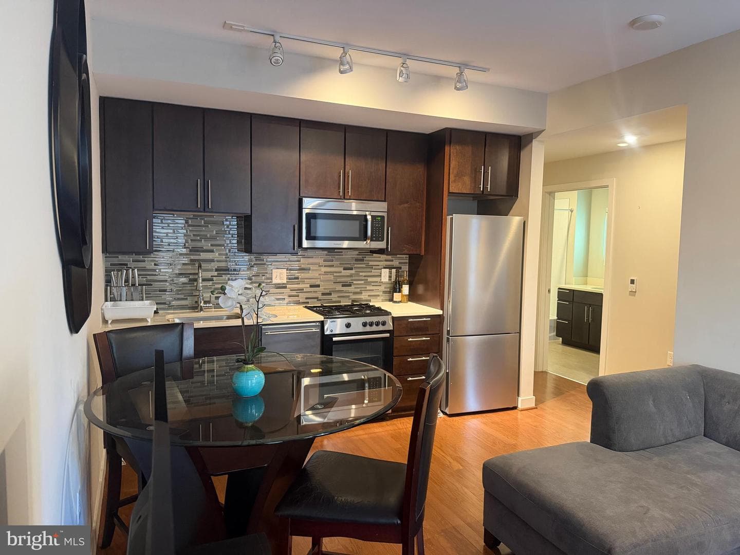 1320 Fenwick Lane #700 photo 19