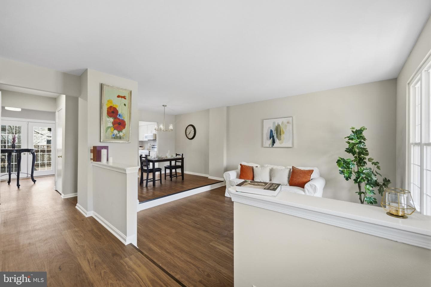 3412 Queensborough Drive photo 2