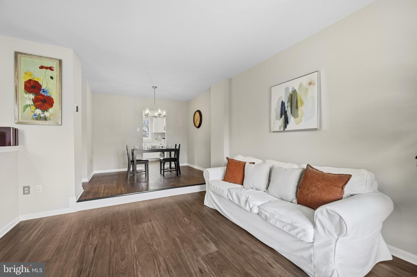 3412 Queensborough Drive photo 3
