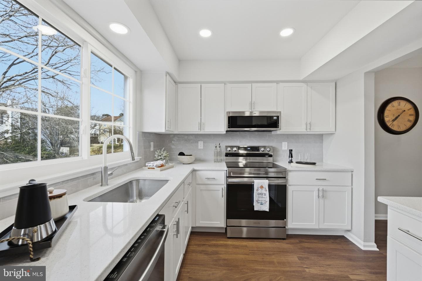 3412 Queensborough Drive photo 8