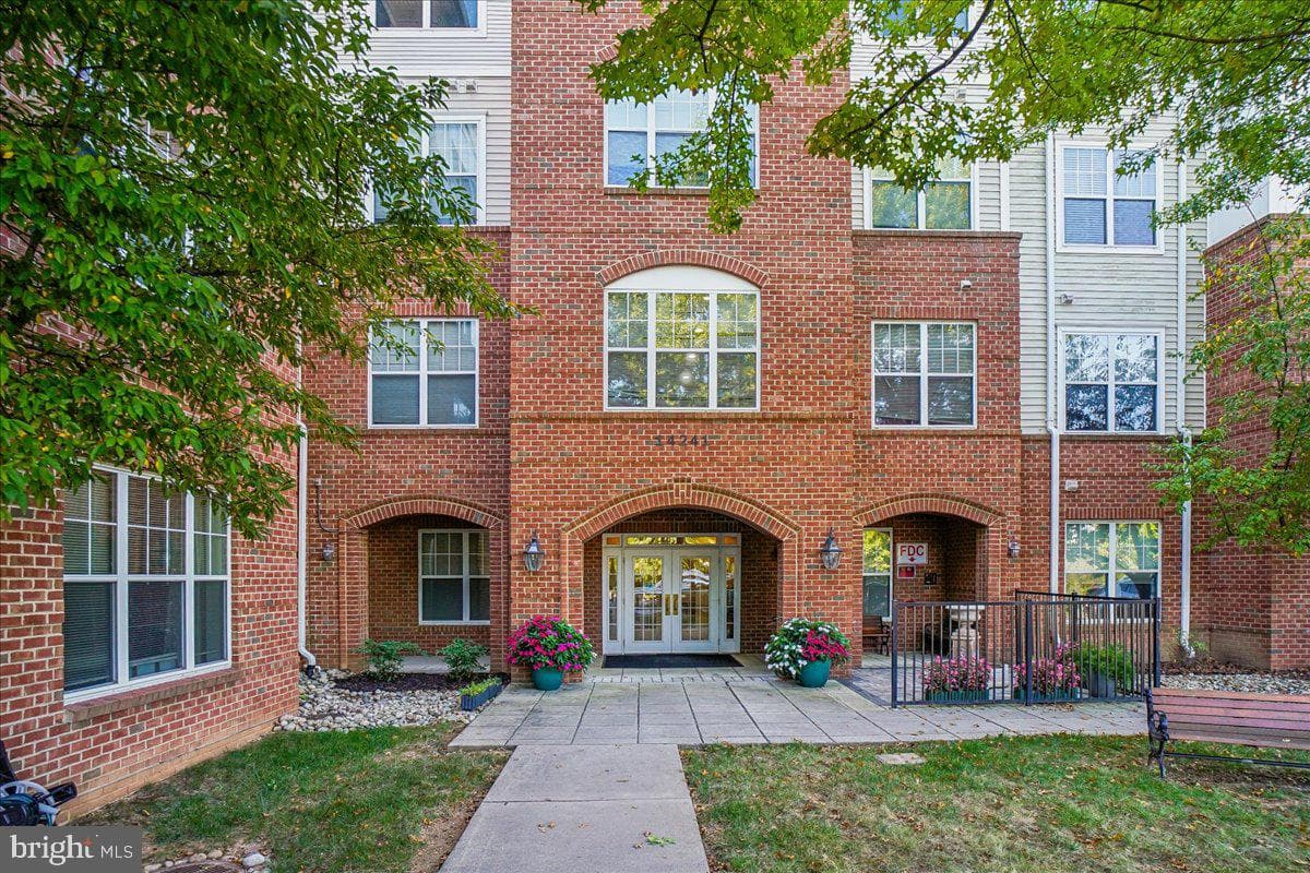 14241 Kings Crossing Boulevard #210, Boyds