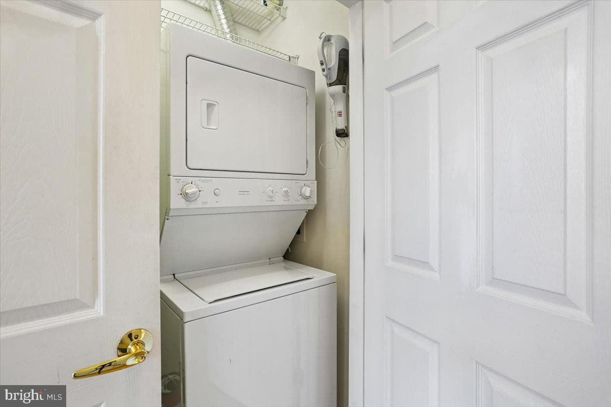 14241 Kings Crossing Boulevard #210 photo 19