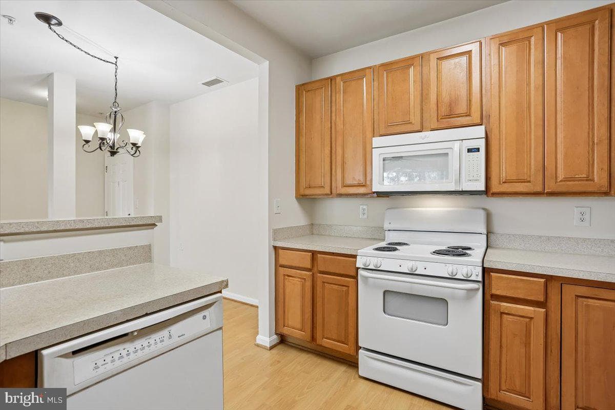 14241 Kings Crossing Boulevard #210 photo 4