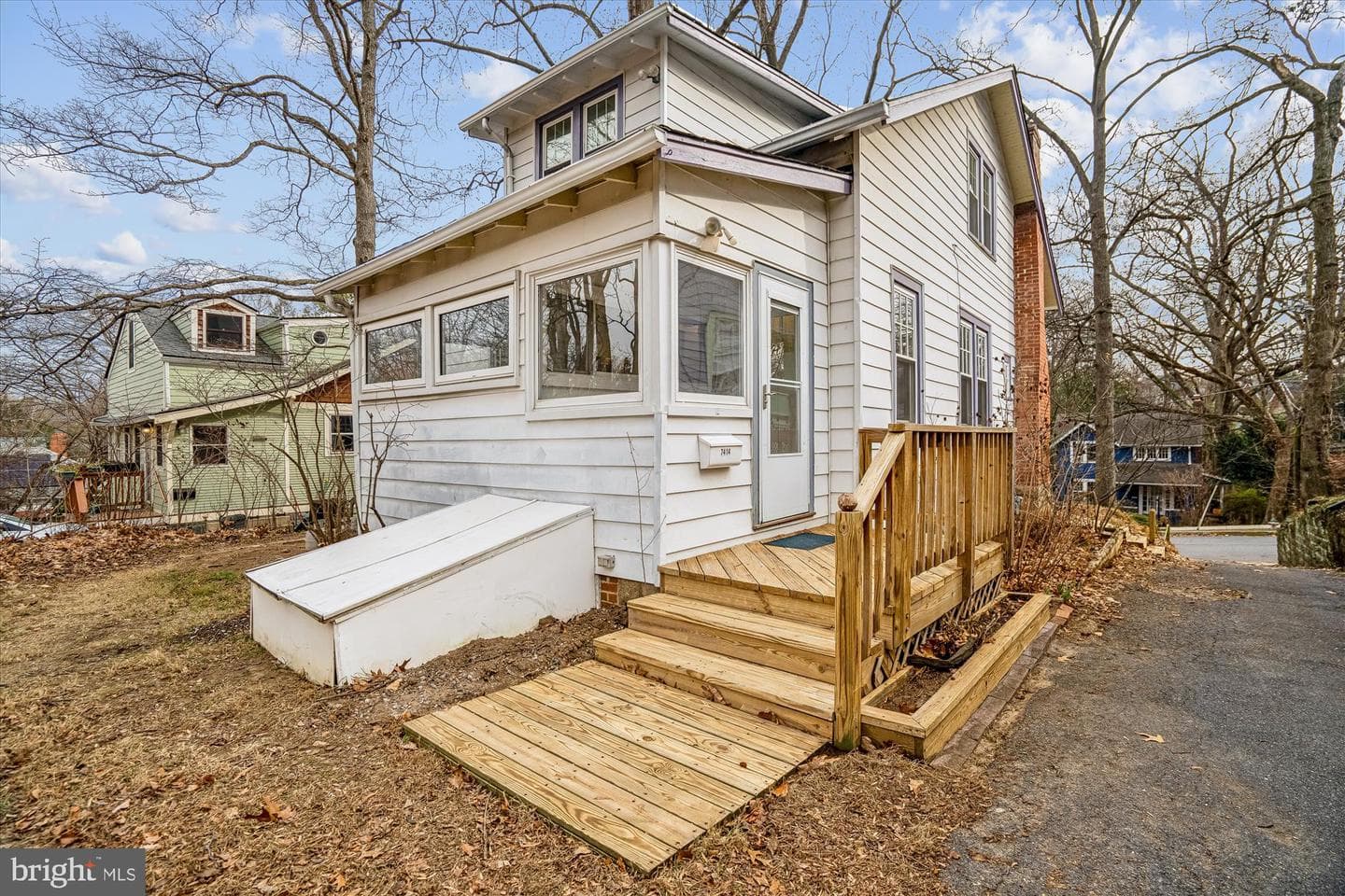 7414 Maple Avenue photo 2