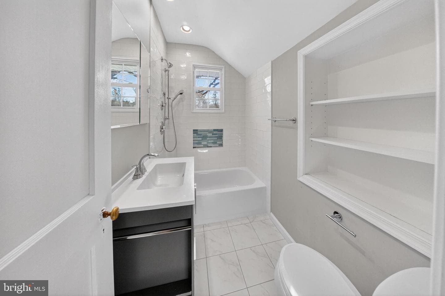 5410 Bradley Boulevard photo 32