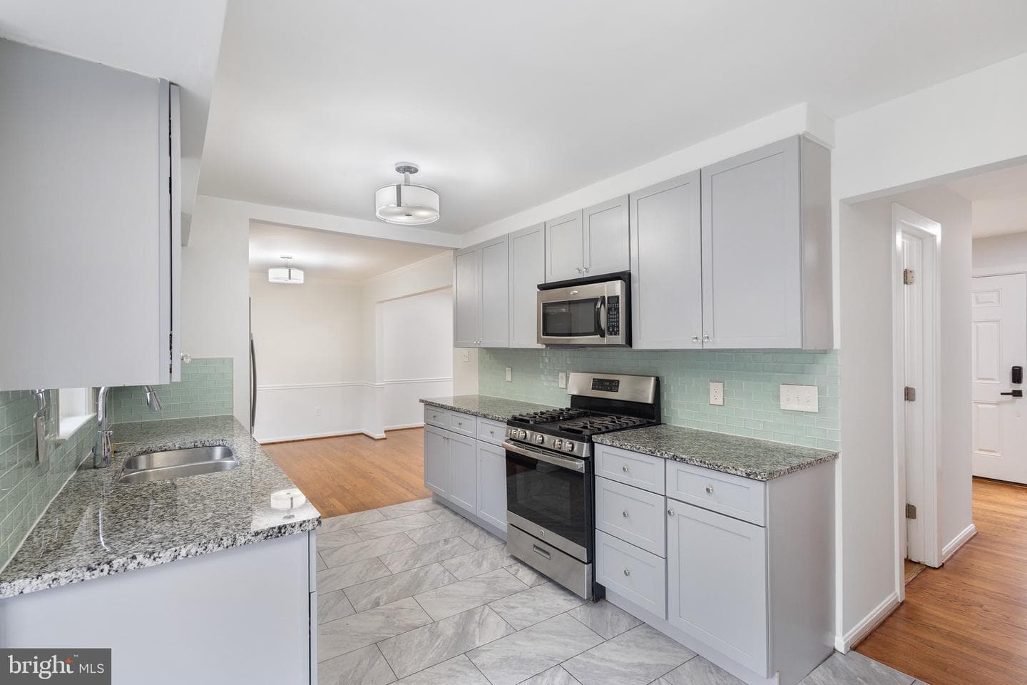 13214 Serpentine Way photo 13