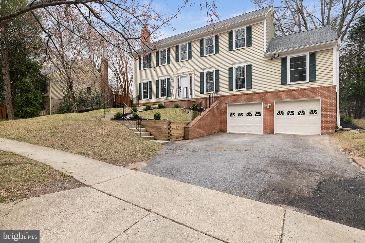 13214 Serpentine Way photo 3