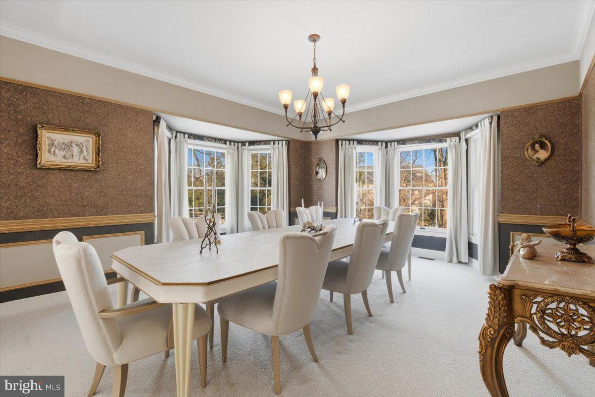 11221 Welland Street photo 9