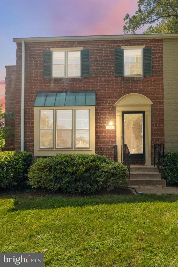 4852 Bradley Boulevard #224, Chevy Chase