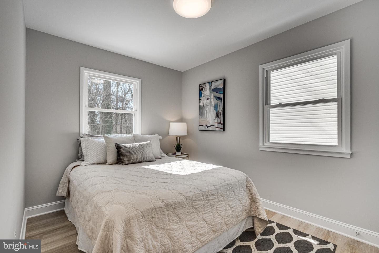 327 Howard Avenue photo 17