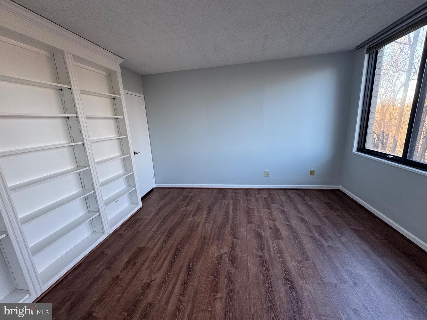 5225 Pooks Hill #710n photo 45