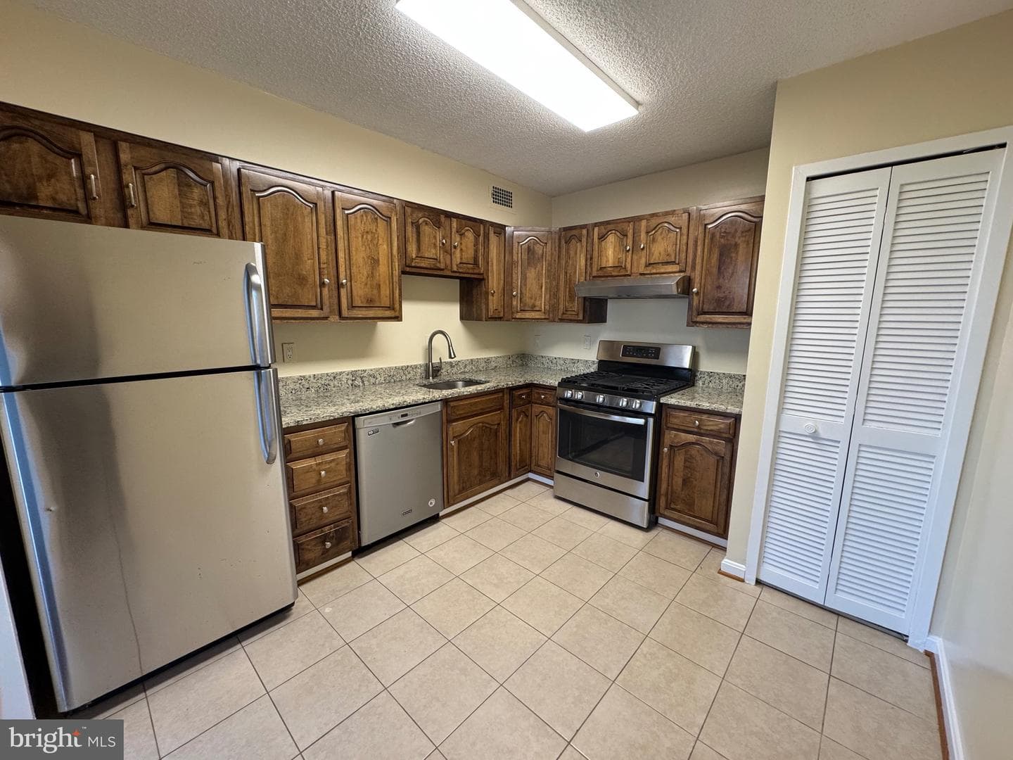 5225 Pooks Hill #710n photo 55