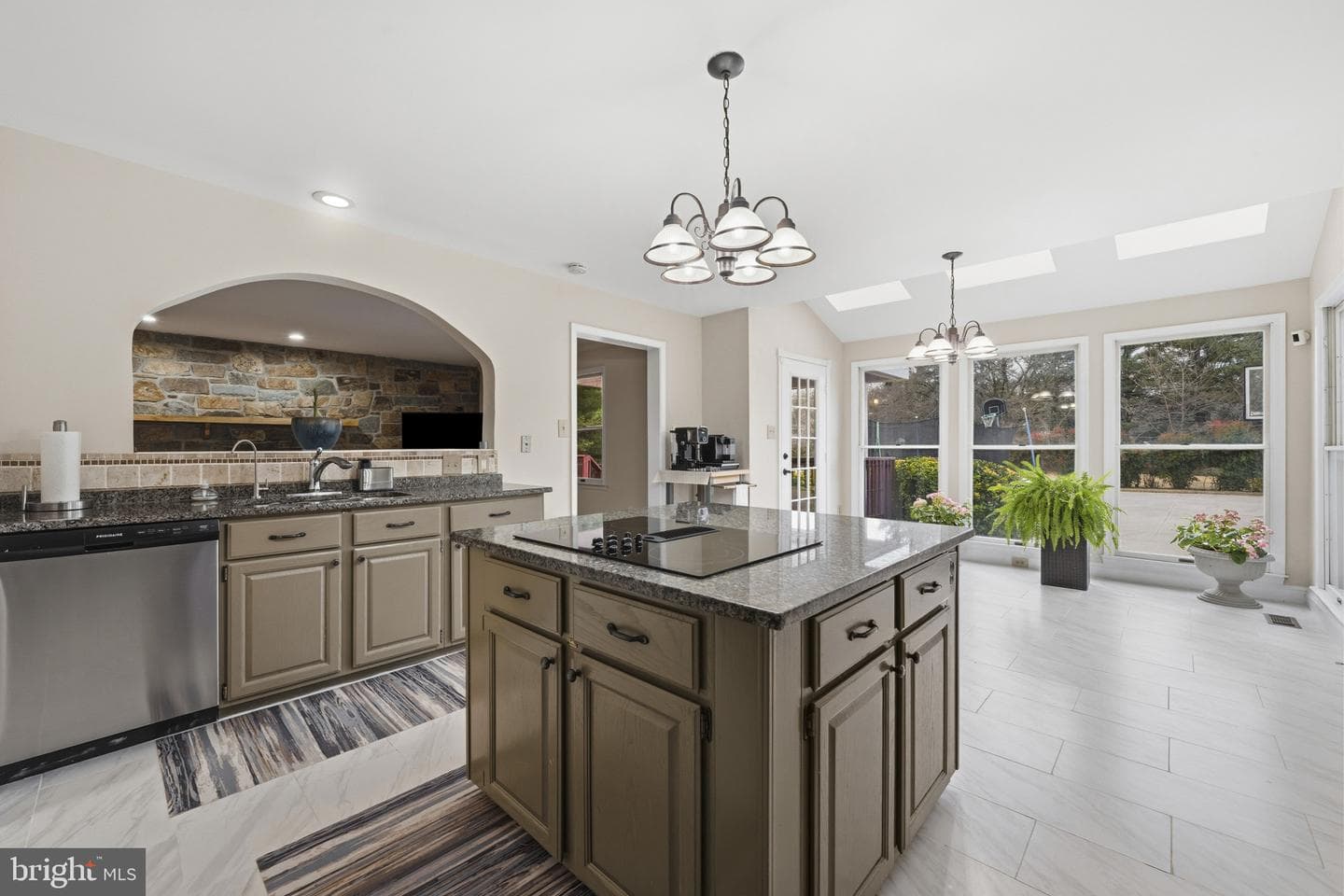 22340 Flintridge Drive photo 21