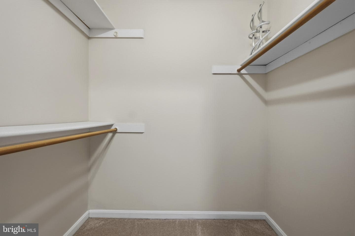 22340 Flintridge Drive photo 38