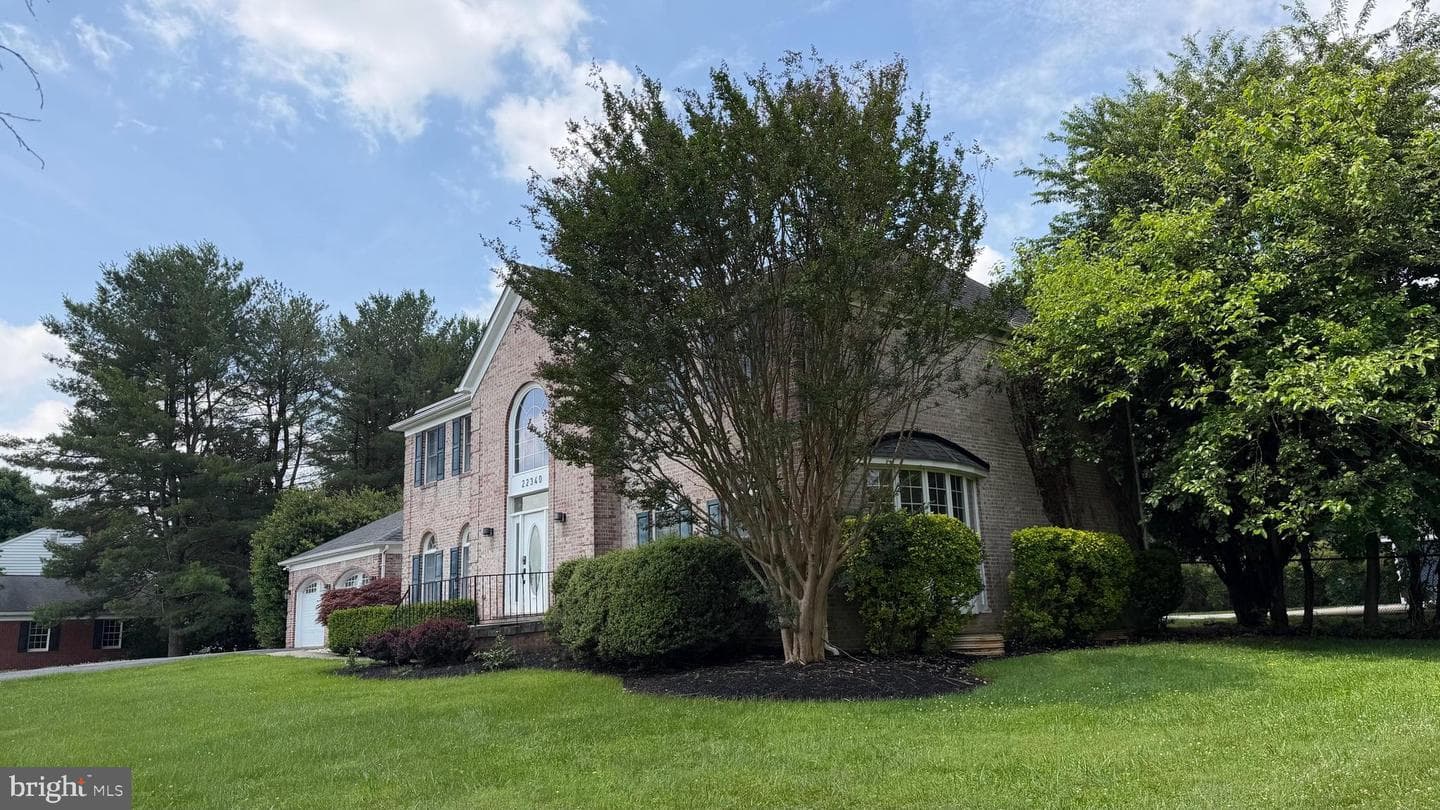 22340 Flintridge Drive photo 4