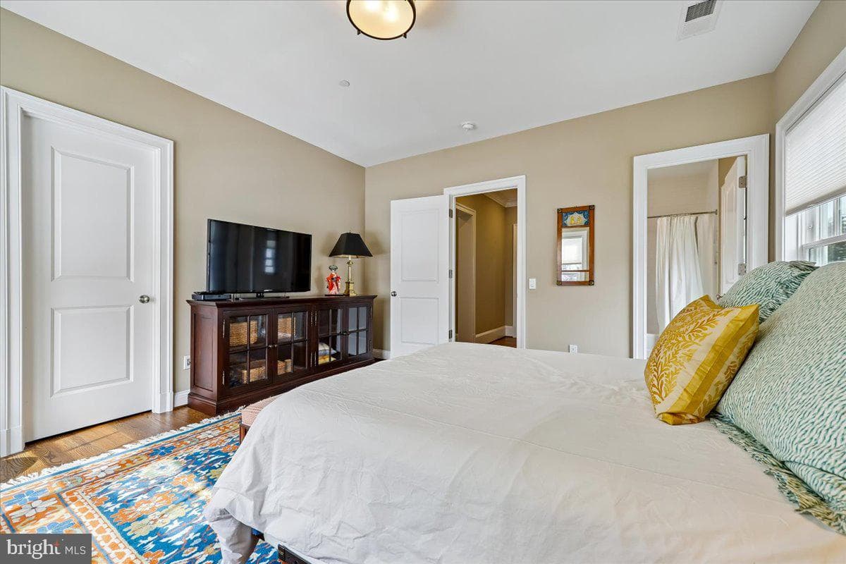 5709 Oldchester Road photo 39