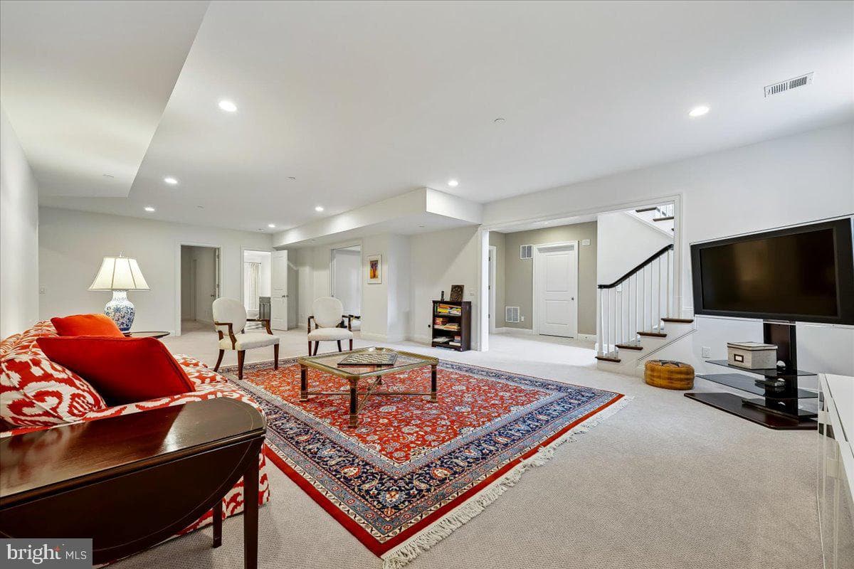 5709 Oldchester Road photo 41