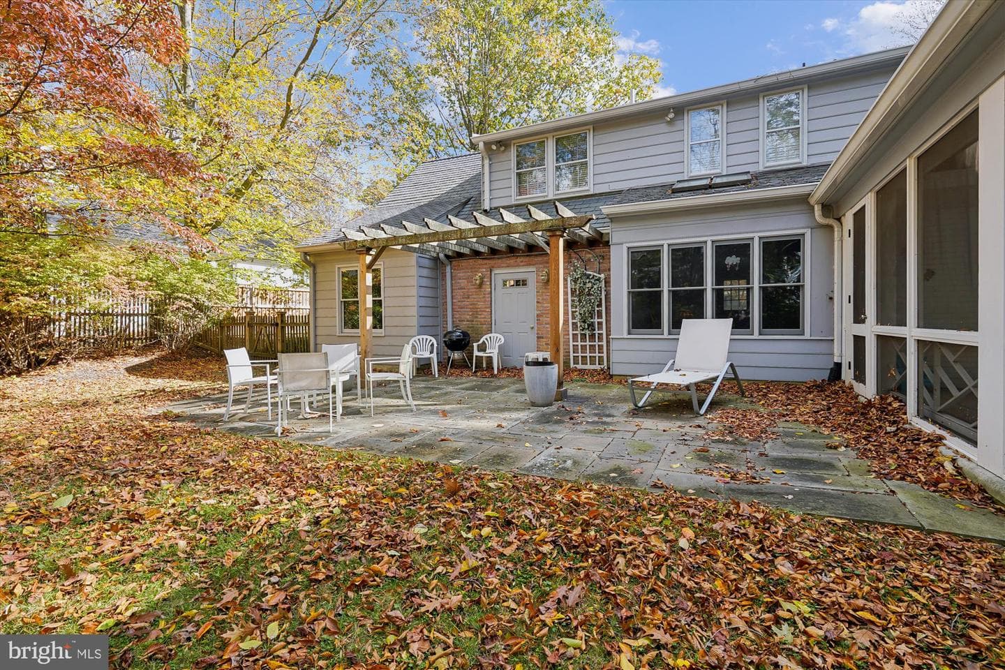 7117 Darby Road photo 55