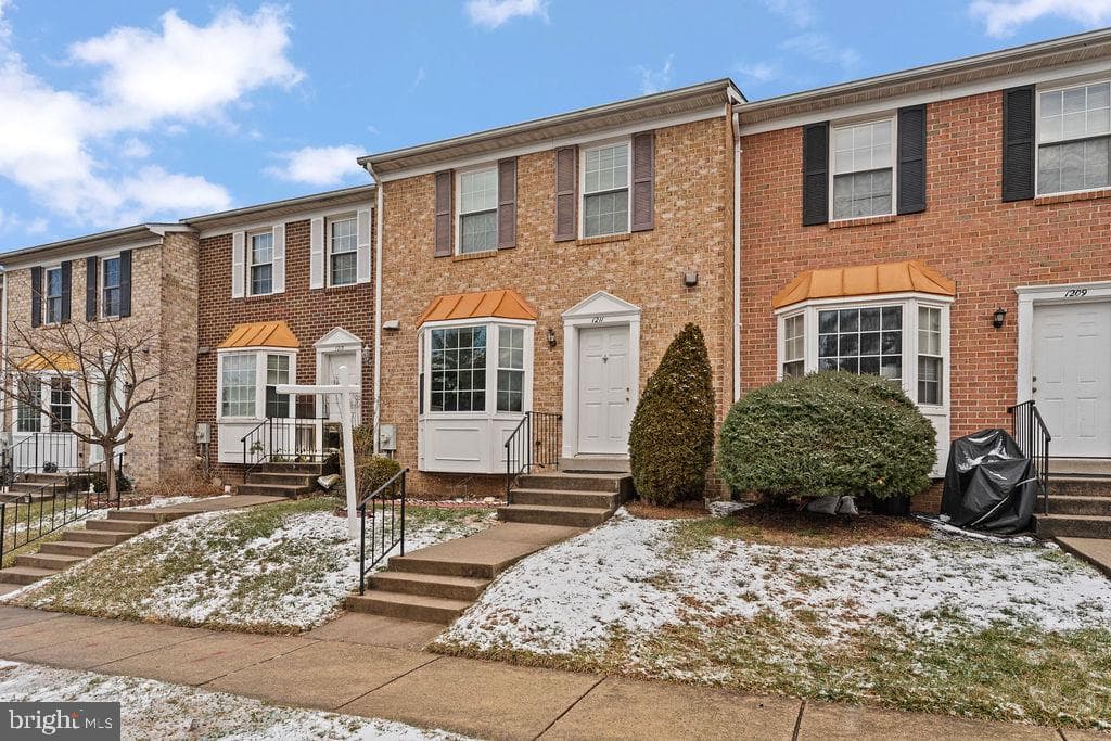 1211 Knoll Mist Lane photo 3