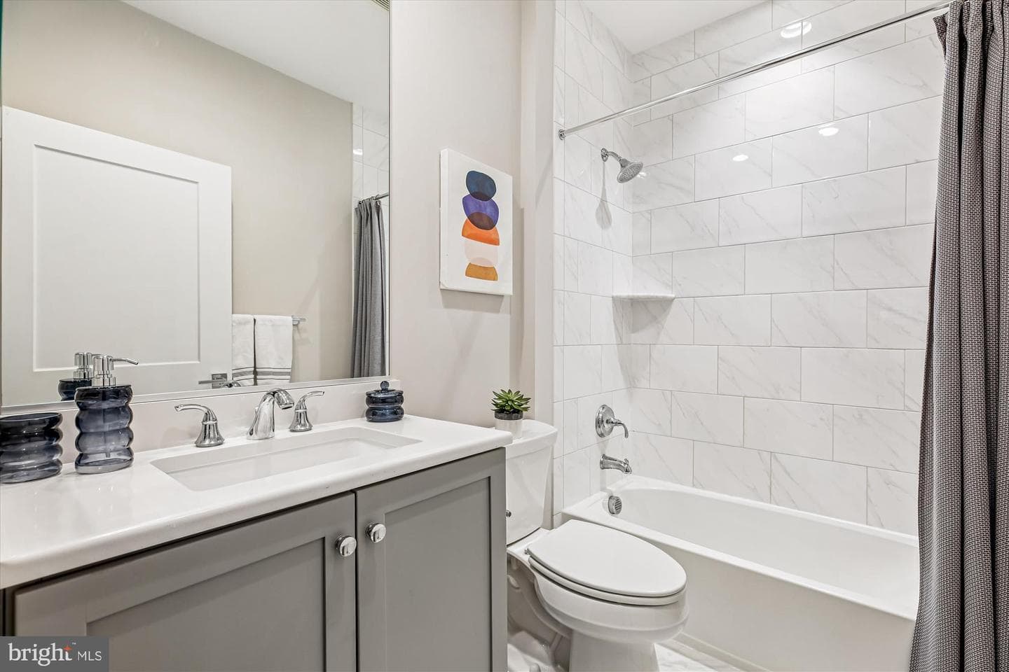 10340 Grosvenor Place photo 35