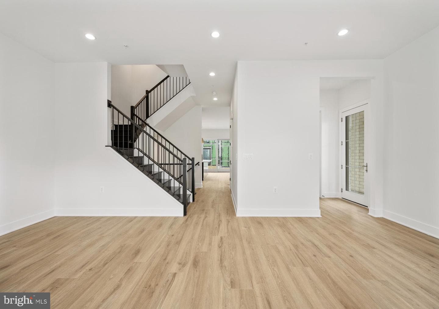 8616 Erdem Place photo 7