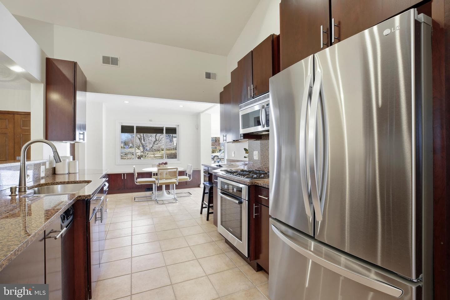 9914 Fernwood Road photo 14