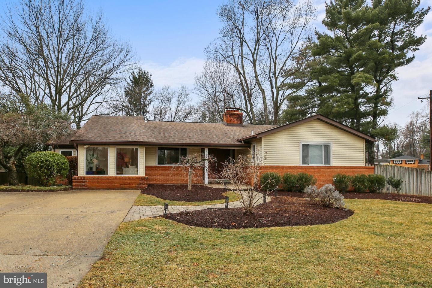 9914 Fernwood Road photo 2