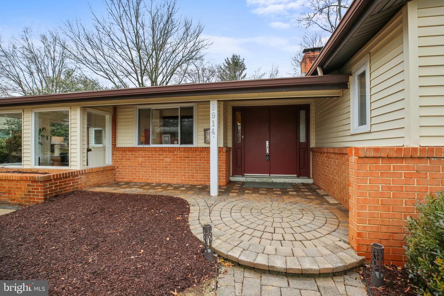 9914 Fernwood Road photo 3