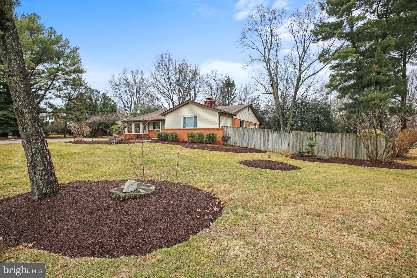 9914 Fernwood Road photo 5