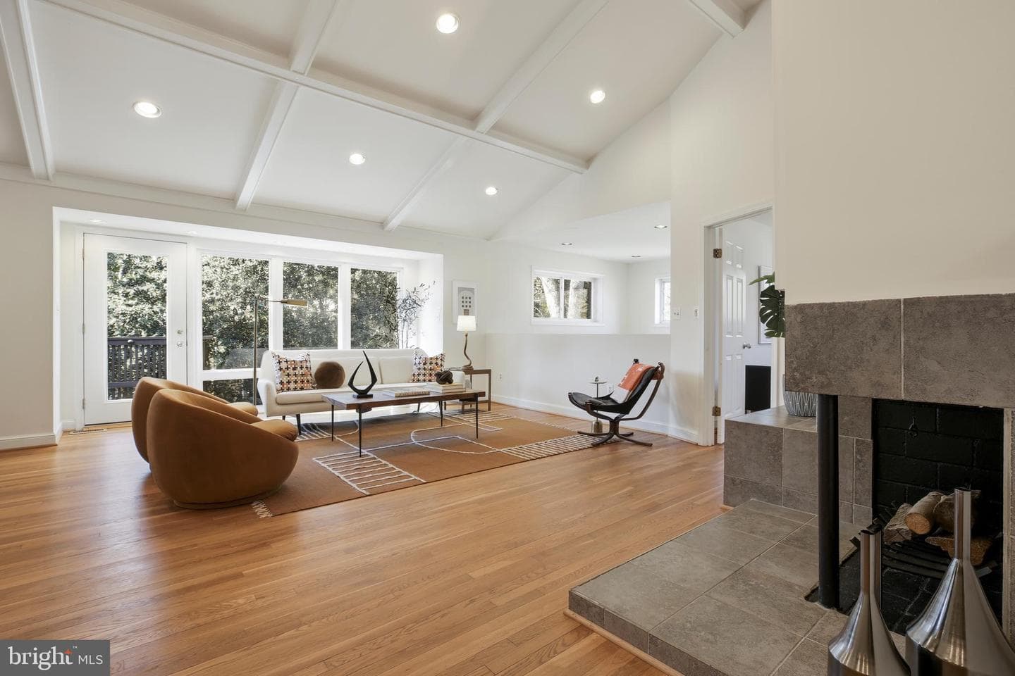 9914 Fernwood Road photo 6