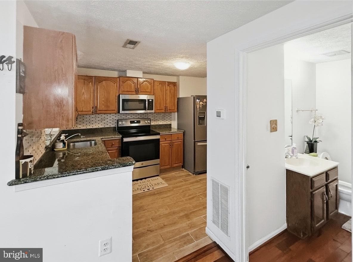 14106 Aldora Circle photo 5