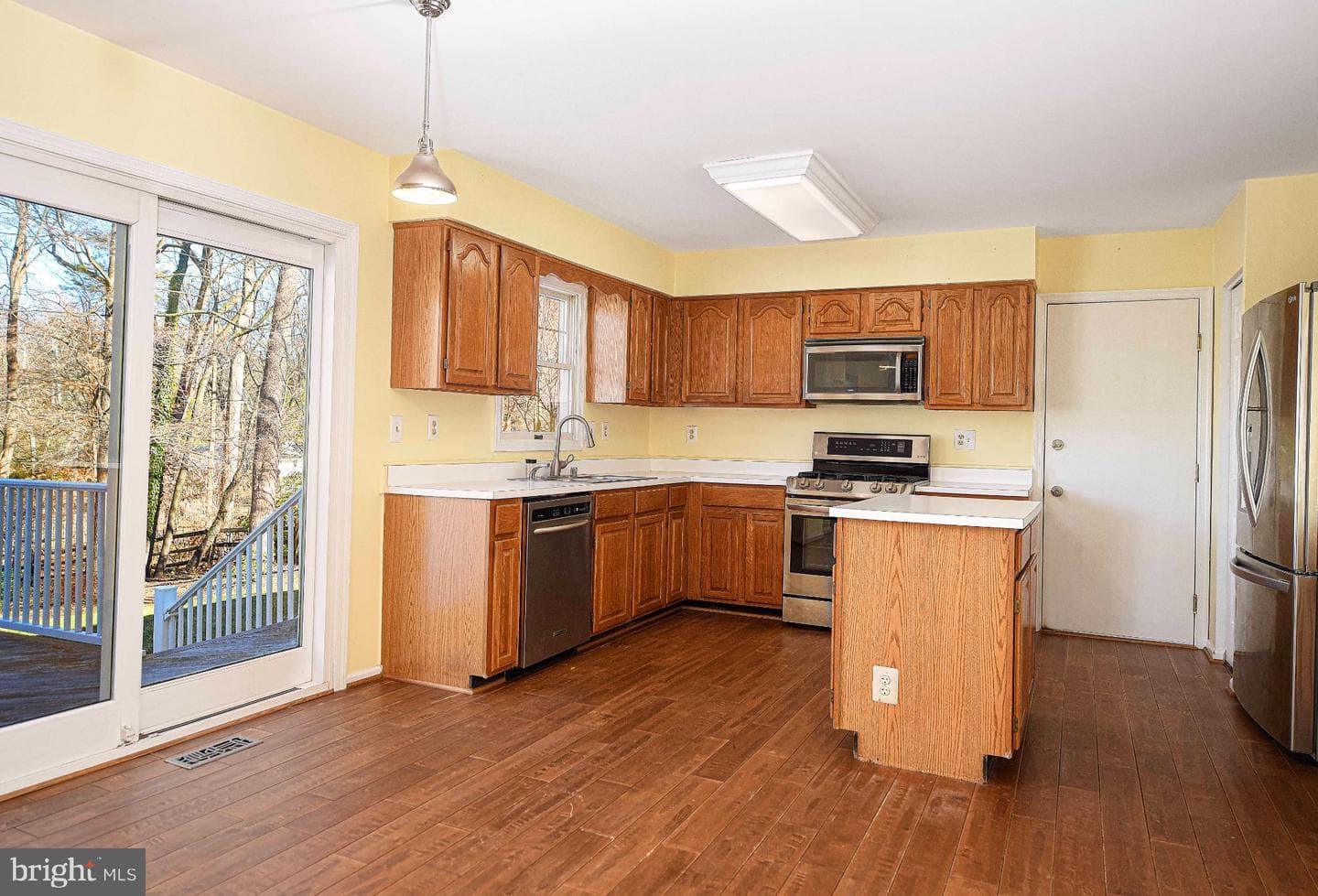 644 Symphony Woods Drive photo 20