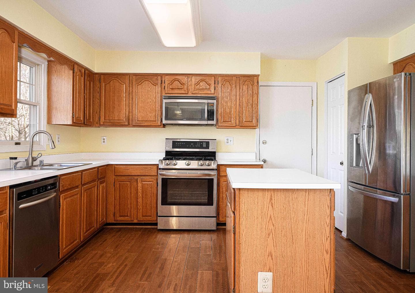 644 Symphony Woods Drive photo 21