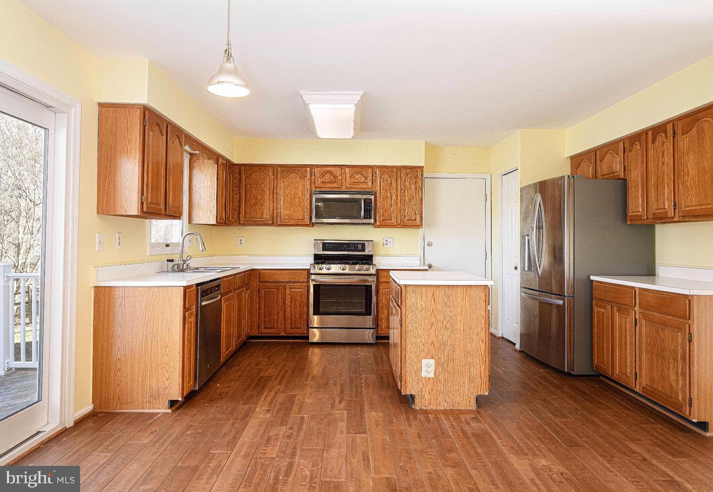 644 Symphony Woods Drive photo 23