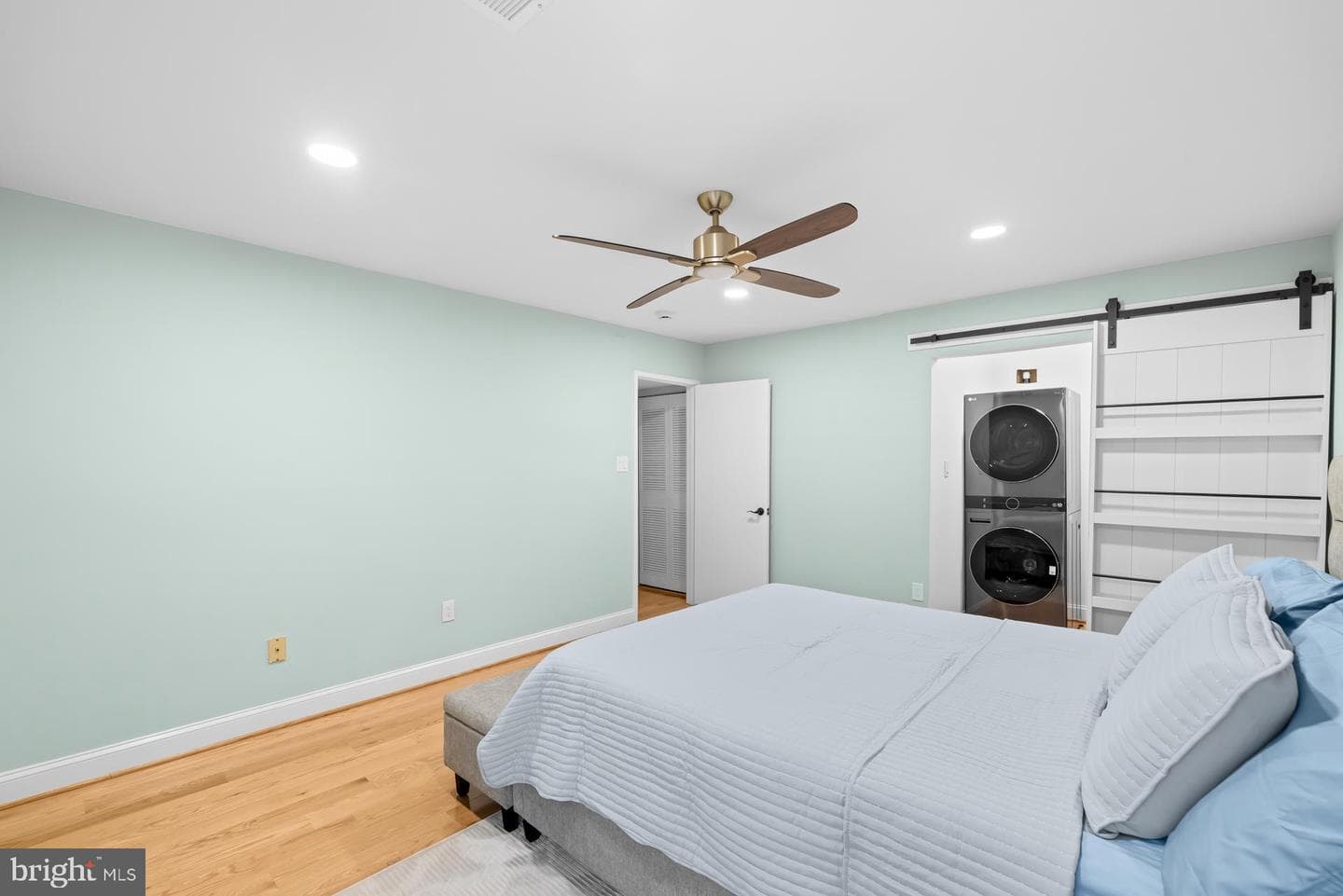9820 Georgia Avenue #21-302 photo 19