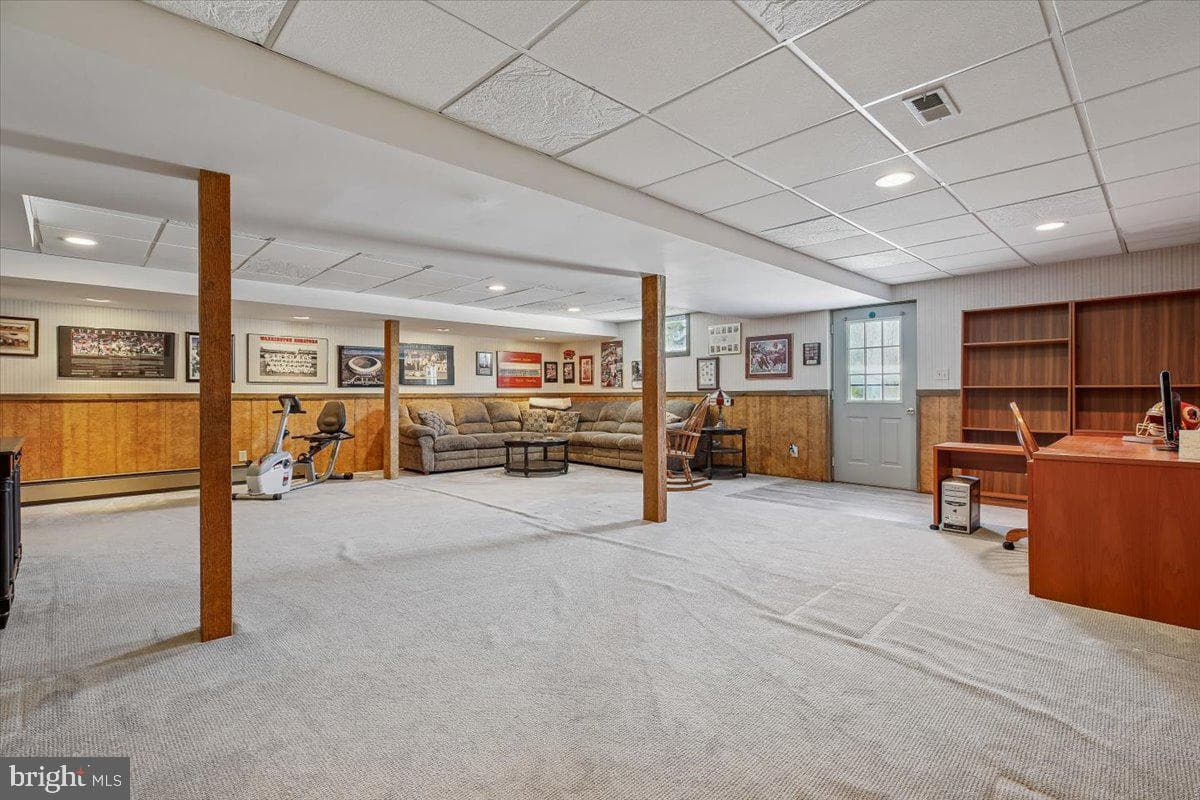 6205 Beechdale Court photo 45