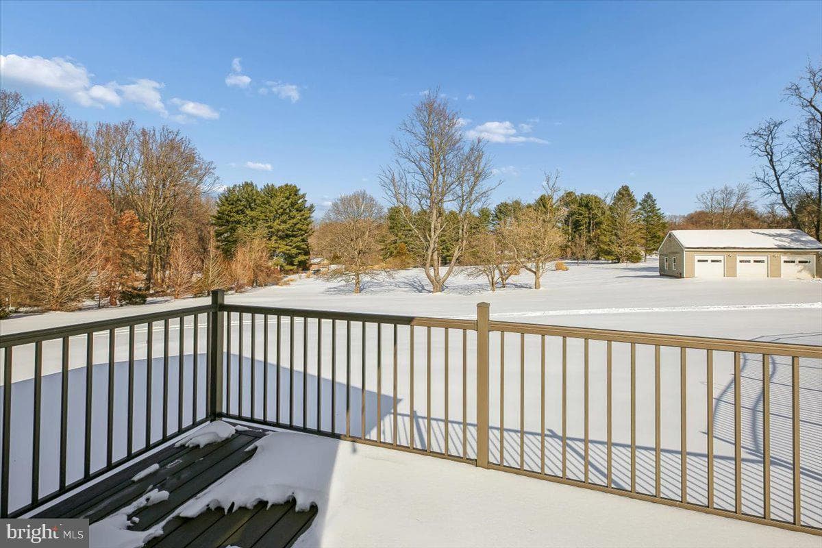 6205 Beechdale Court photo 52