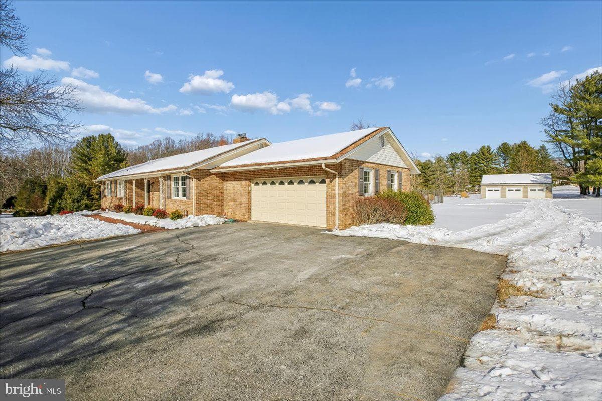 6205 Beechdale Court photo 62