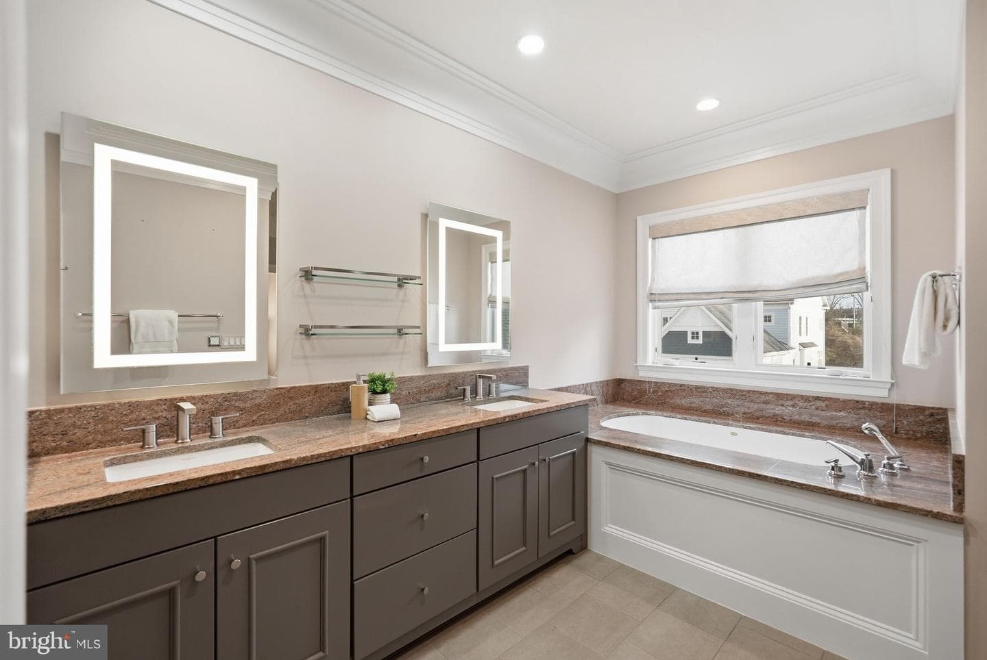 5338 Camberley Avenue photo 13