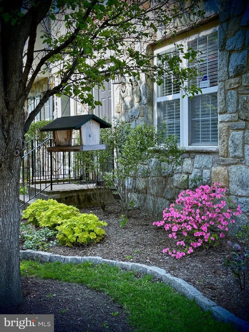 1023 Gaither Road photo 1
