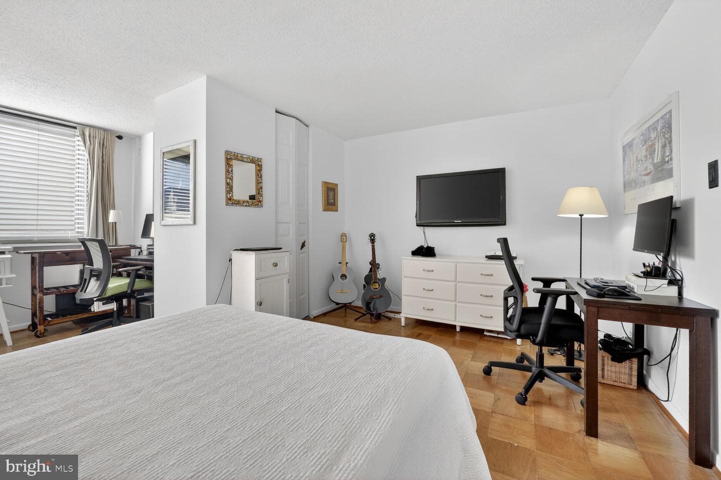 4601 N Park Avenue #1401-A photo 14