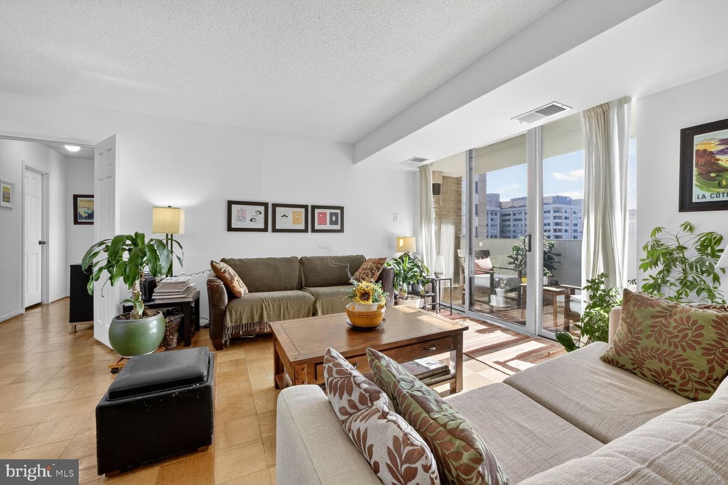 4601 N Park Avenue #1401-A photo 5