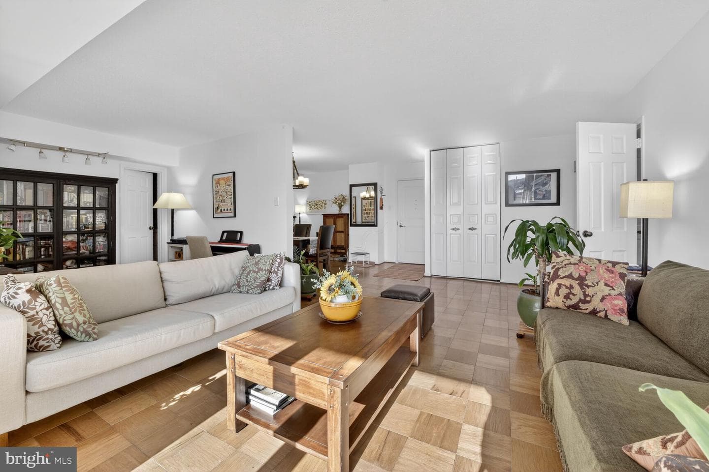 4601 N Park Avenue #1401-A photo 6
